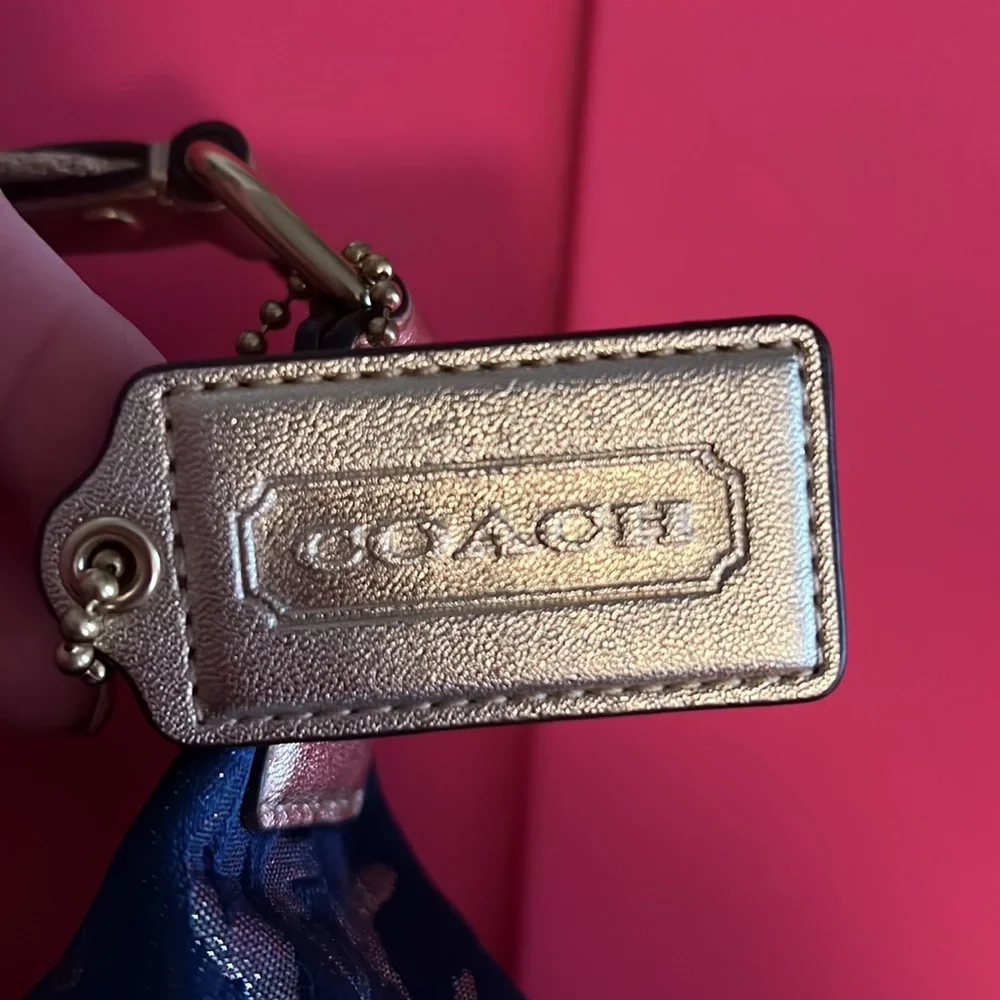 Blue and gold coach shoulder bag - Picture 3 of 3